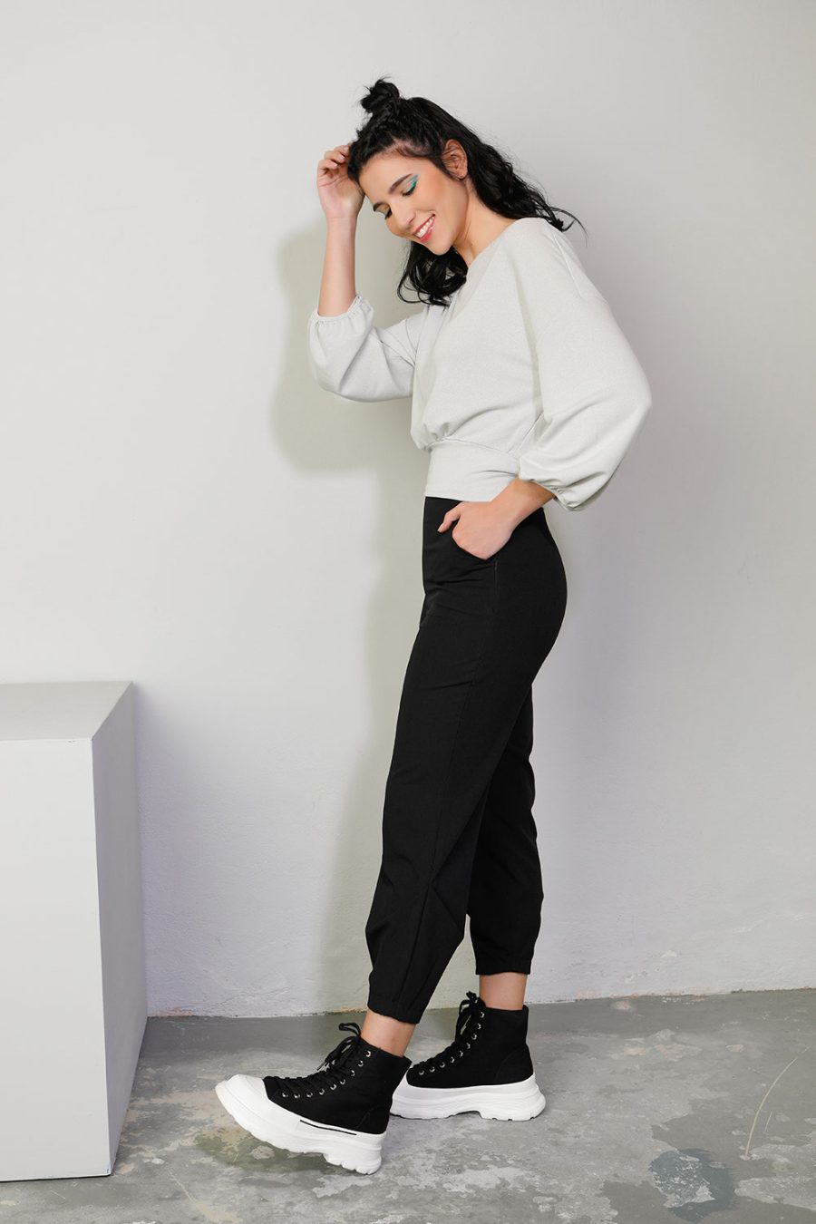 1. Straight leg trousers with design pleats black 124432033