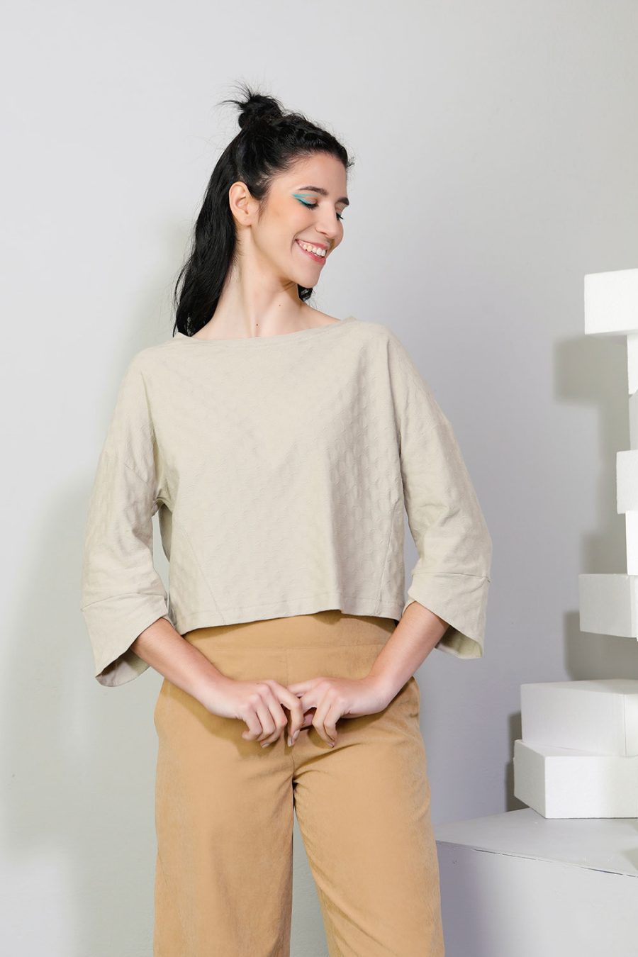 1. Blouse with asymmetric cuffs beige 124225022