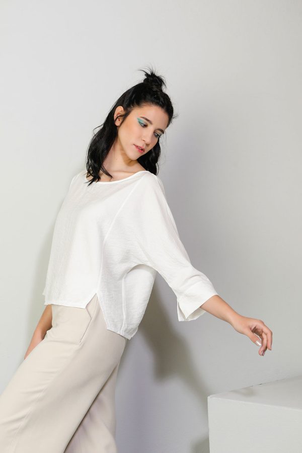 3. Blouse with asymmetries and openings white 124225081